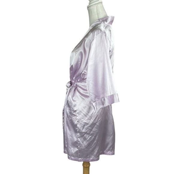 Pretty Robes Ultra Violet Lavender Satin Short Sleeve Tie Waist Lingerie Robe - Picture 5 of 8